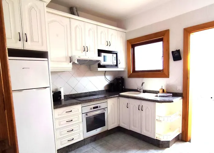 فيلة Rodriguez *